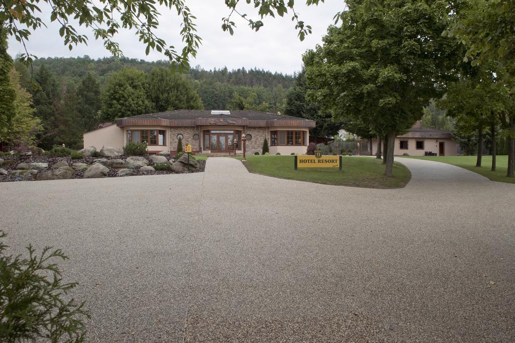 Hotel Resort Lovecka Basta Strakonice Kültér fotó